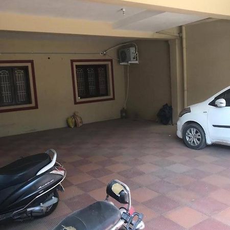 Iswarya Illam Apartamento Chidambaram Exterior foto